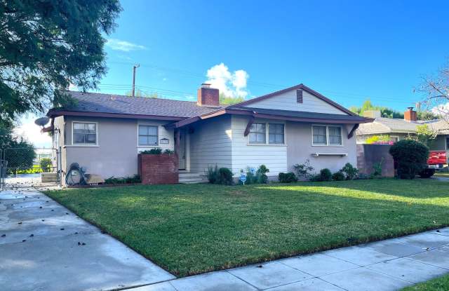 GREAT NEIGHBORHOOD ON A QUIET CUL-DE-SAC 4+2 LARGE BACKYARD photos photos