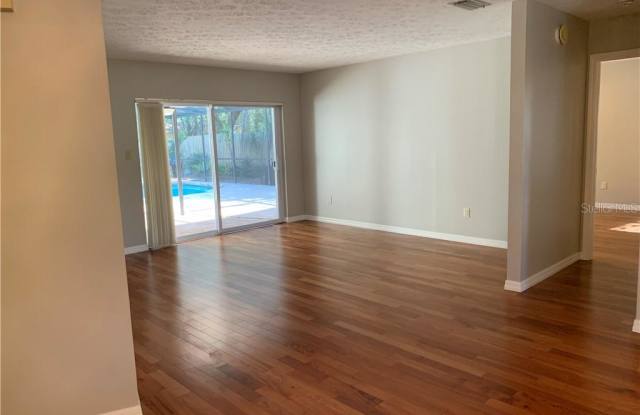 3329 FOXRIDGE CIRCLE Gallery 3