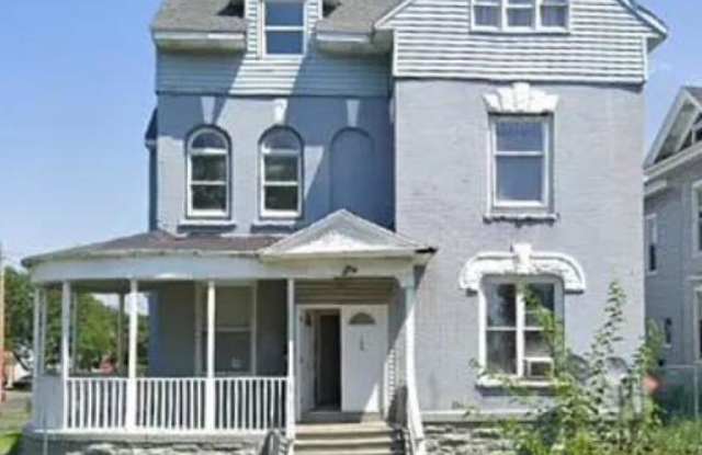 140 Washington Sq6 photos photos