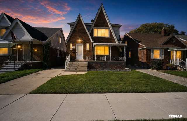 Charming 3BR Duplex in Detroit Gallery 1