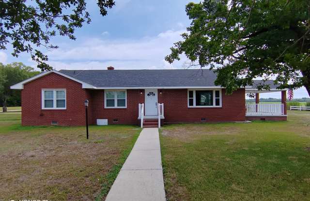 Charming 4-Bedroom Home for Rent – Peaceful  Nature-Filled Setting photos photos