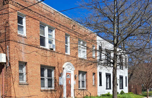 3516 ELY PL SE photos photos