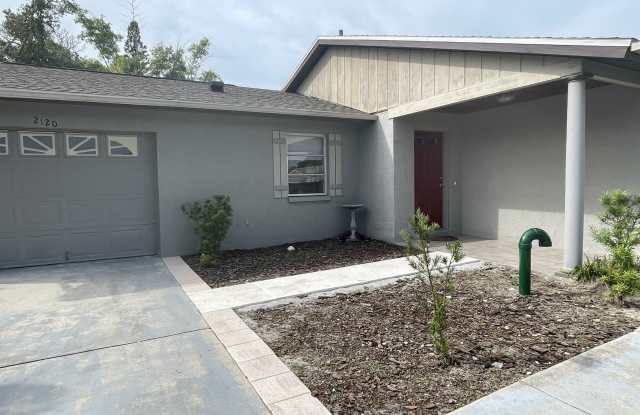 2120 Outer Drive Gallery 2