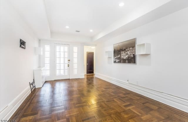 16 Forest St - 16 Forest Street, Essex County, NJ 07042