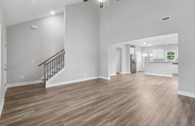 10400 Holland Ct. Gallery 4