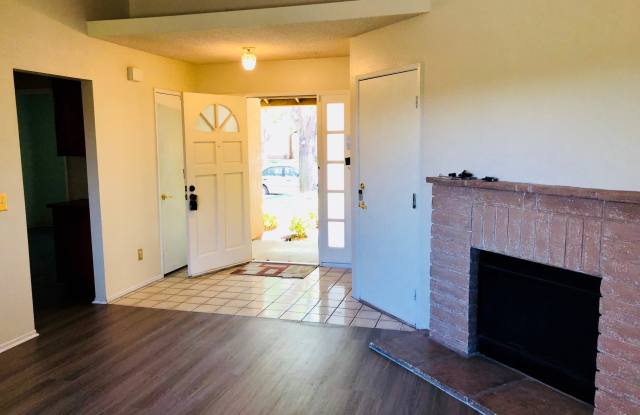 1305 Windsor Pl Gallery 2