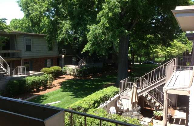 Upper Level at Salem Square! photos photos