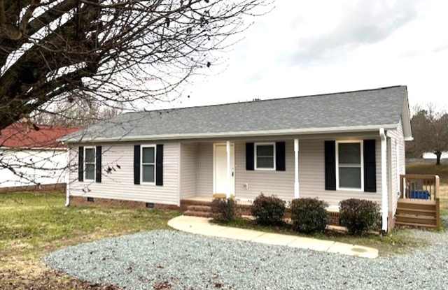 ~~ Beautiful 3-bedroom home in Graham ~~ - 517 Monroe Holt Road, Graham, NC 27253