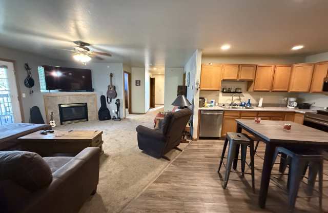61 N Shore Drive - 8#8 Gallery 2