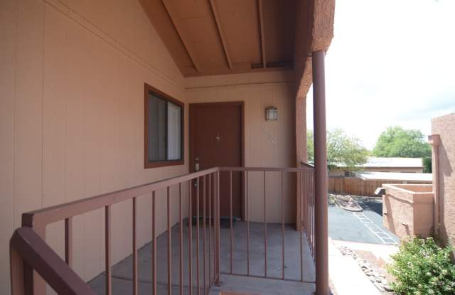 Recently Remodeled 2 Bedroom 2 Bath Condo! Close to the U of A! - 1745 East Glenn Street, Tucson, AZ 85719