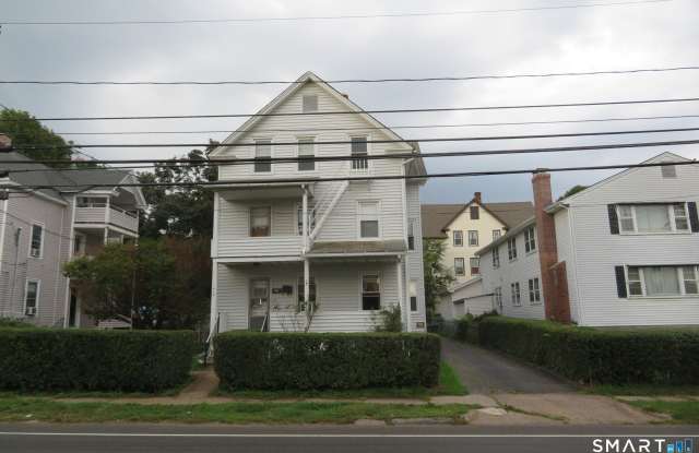 418 East Street Gallery 1