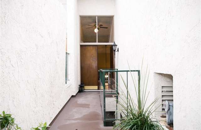 1815 Vista Del Oro Gallery 2