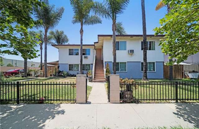 2516 S Baker Street photos photos