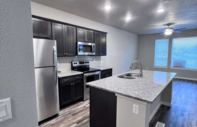 4743 W Santa Fe St photos photos