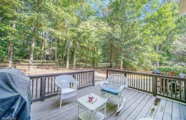 6602 Cragland Ct Gallery 2