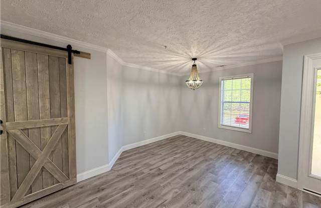392 Bubble Creek Ct Unit #6 Gallery 4