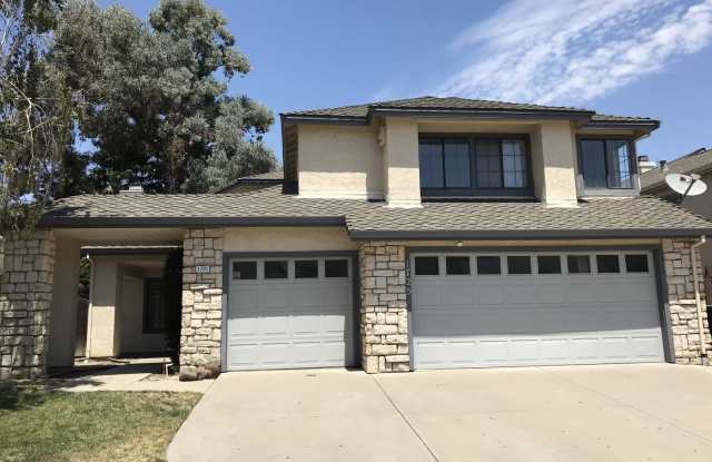 4 beds  3 full bathrooms in Tracy! photos photos