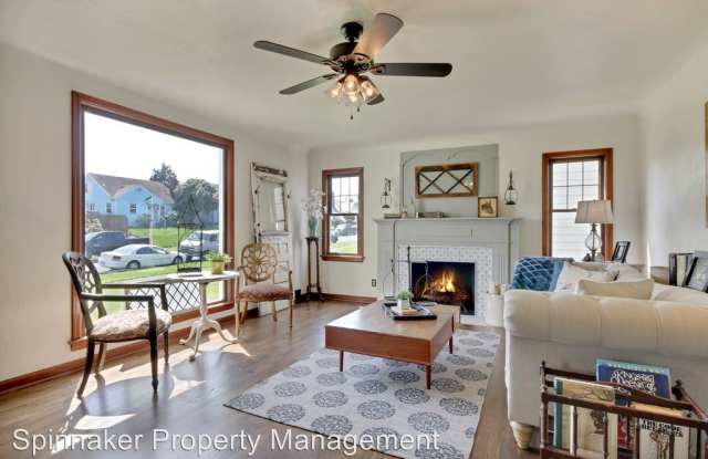 217 South 58th Street - 217 South 58th Street, Tacoma, WA 98408
