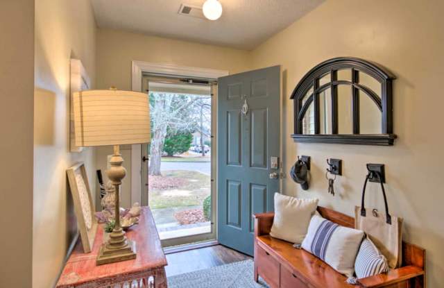 210 Woodhaven Court Gallery 4
