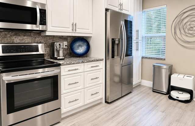 14917 WEDGEFIELD Drive Gallery 2