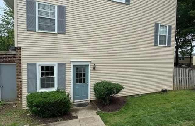 165 CROSSBOW LANE photos photos