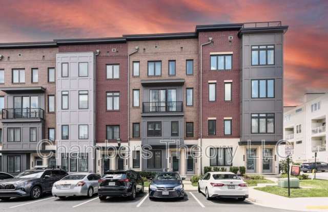 43185 Mongold Square photos photos