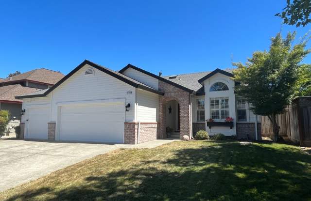 Updated 3 bedroom 2 bathroom Single Level Home in Windsor - 6144 Amie Drive, Windsor, CA 95492