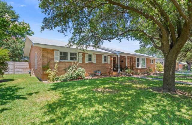 2712 Braemar Drive photos photos
