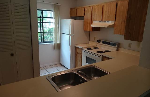 6157 SW 8 LANE - BATTA6157 Gallery 3
