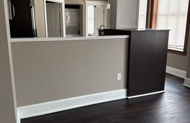 1 and 2 bedroom High Rise Apartments Downtown Evansville photos photos