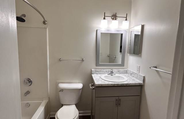 1149 Fords Pointe Circle Gallery 4