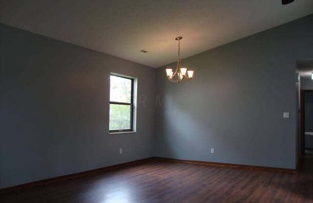 6036 Hildenboro Drive Gallery 3