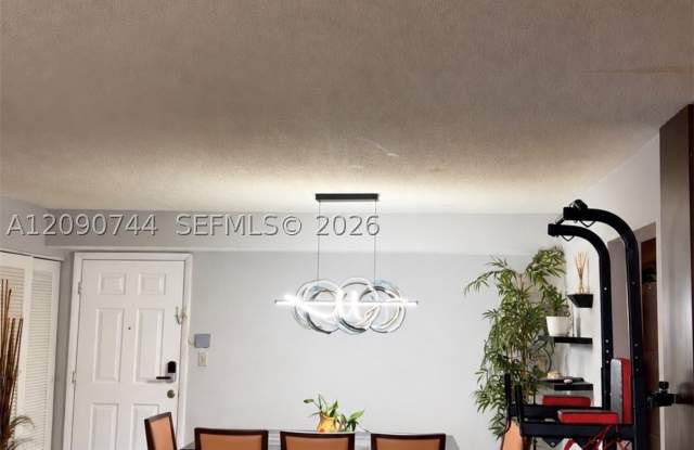 17901 NW 68th Ave Gallery 2