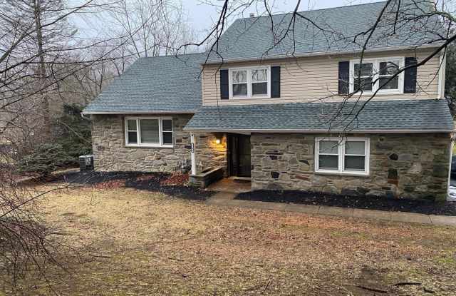 1104 DUNVEGAN RD photos photos