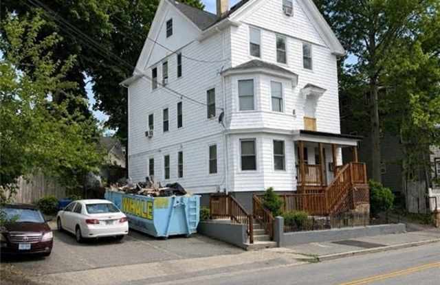 982 Douglas Avenue Gallery 1