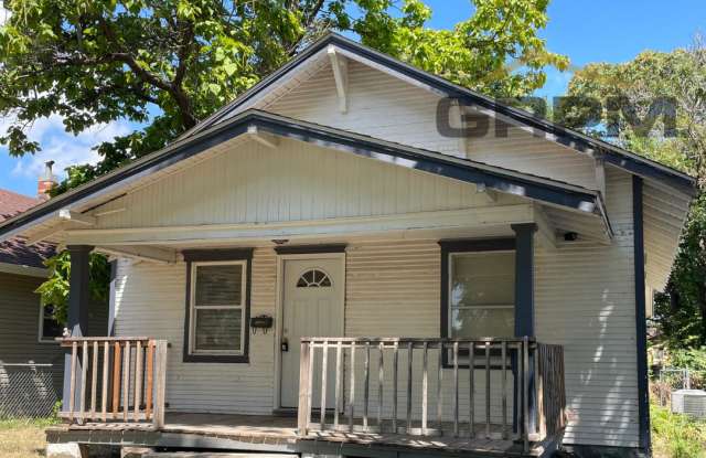 2 bed, 1 bath with bonus room photos photos