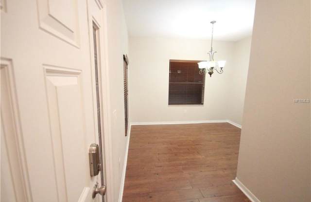 12023 BUTLER WOODS CIRCLE Gallery 2