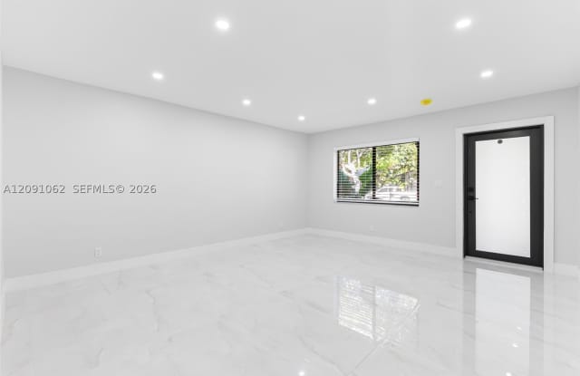 9080 NW 23rd St Gallery 3