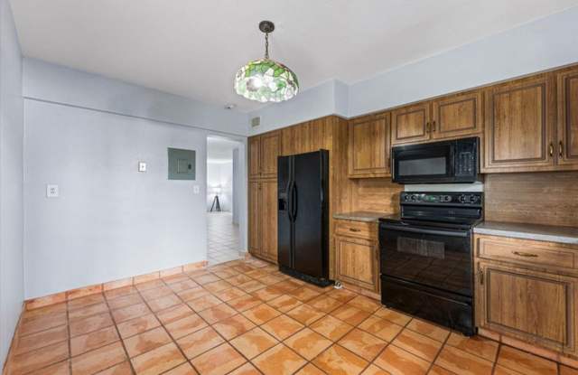 1145 101 Street #1, Bay Harbor Islands, FL 33154 - 1525 Gallery 3