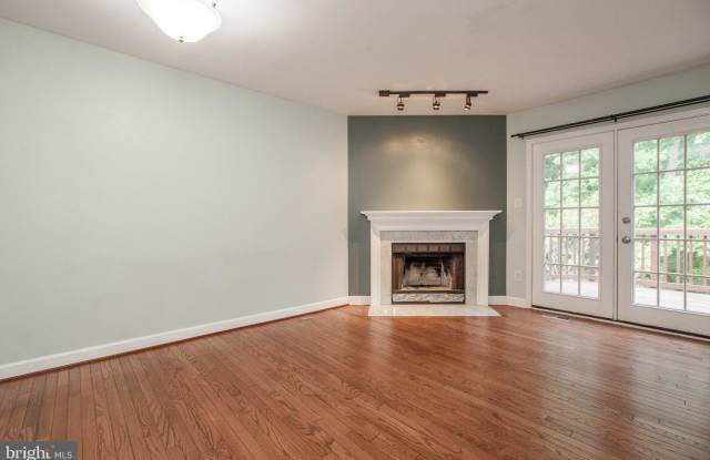 12624 MONARCH COURT Gallery 4