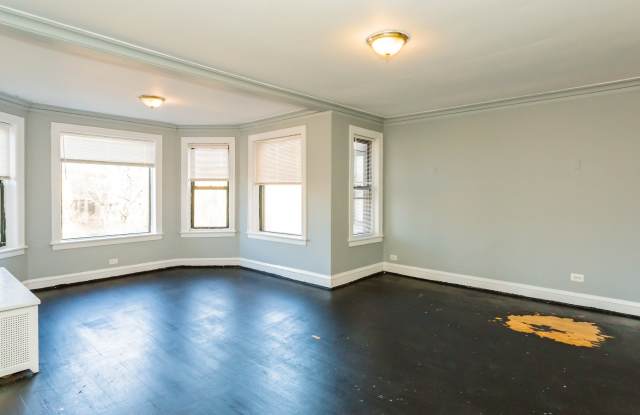 2217 E 69th Street Gallery 2