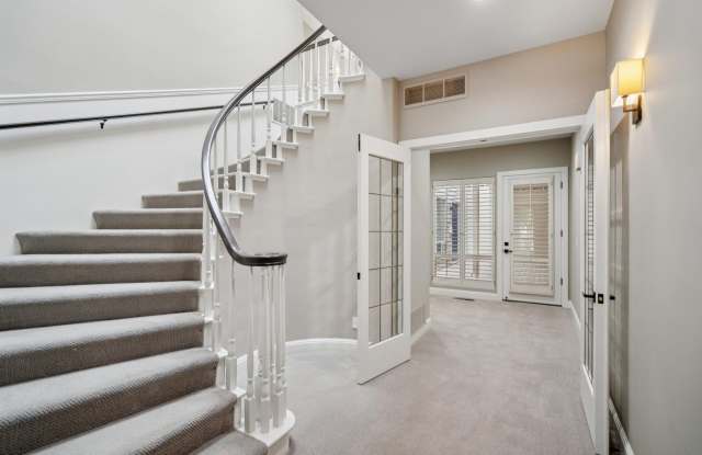 Elegant Los Altos Townhouse Near Redwood Grove & Shoup Park photos photos Elegant Los Altos Townhouse Near Redwood Grove & Shoup Park photos photos