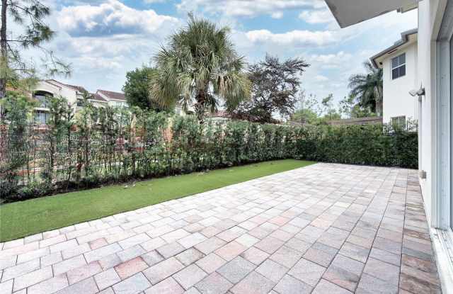 10423 Northwest 70th Lane photos photos