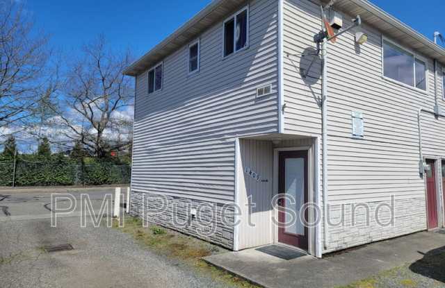 1409 N 4th St photos photos