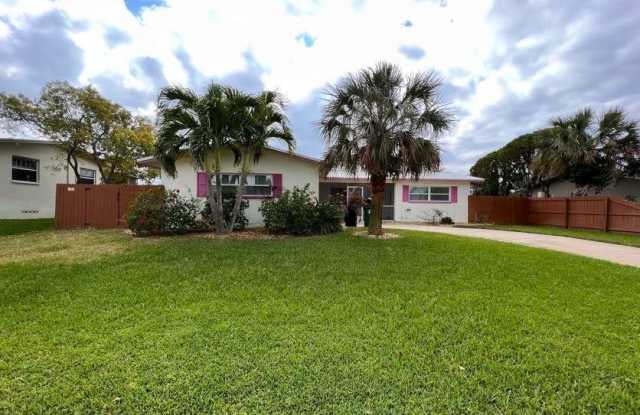 435 Belair Avenue - 435 Belair Avenue, Merritt Island, FL 32953