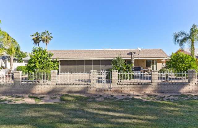 9535 W COUNTRY CLUB Drive Gallery 2