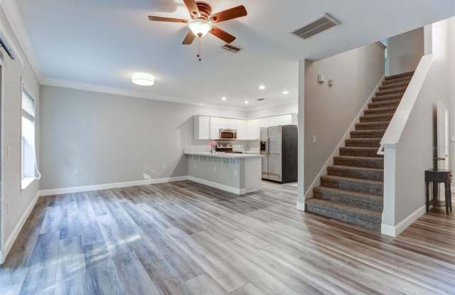 16305 FAIRFORD PALMS Court Gallery 3