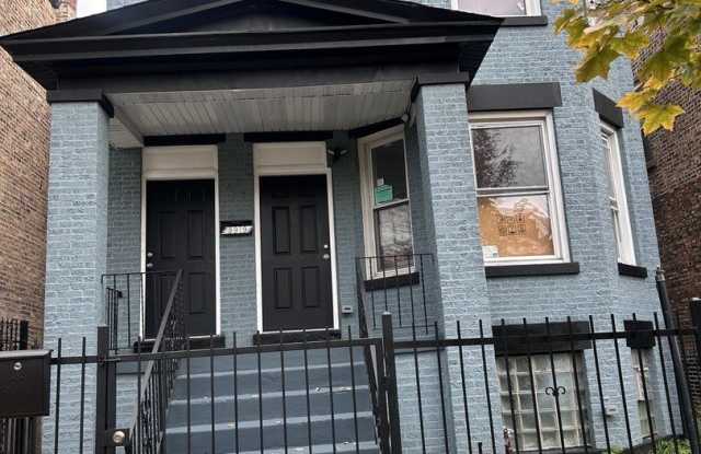 5919 S Rockwell Street photos photos