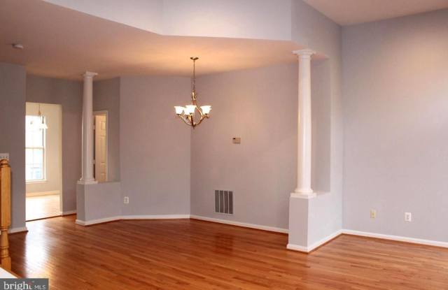 21644 MONMOUTH TERRACE Gallery 3