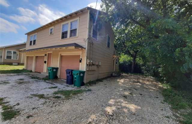 717 Fulton Street - 717 Fulton St, Denton, TX 76201